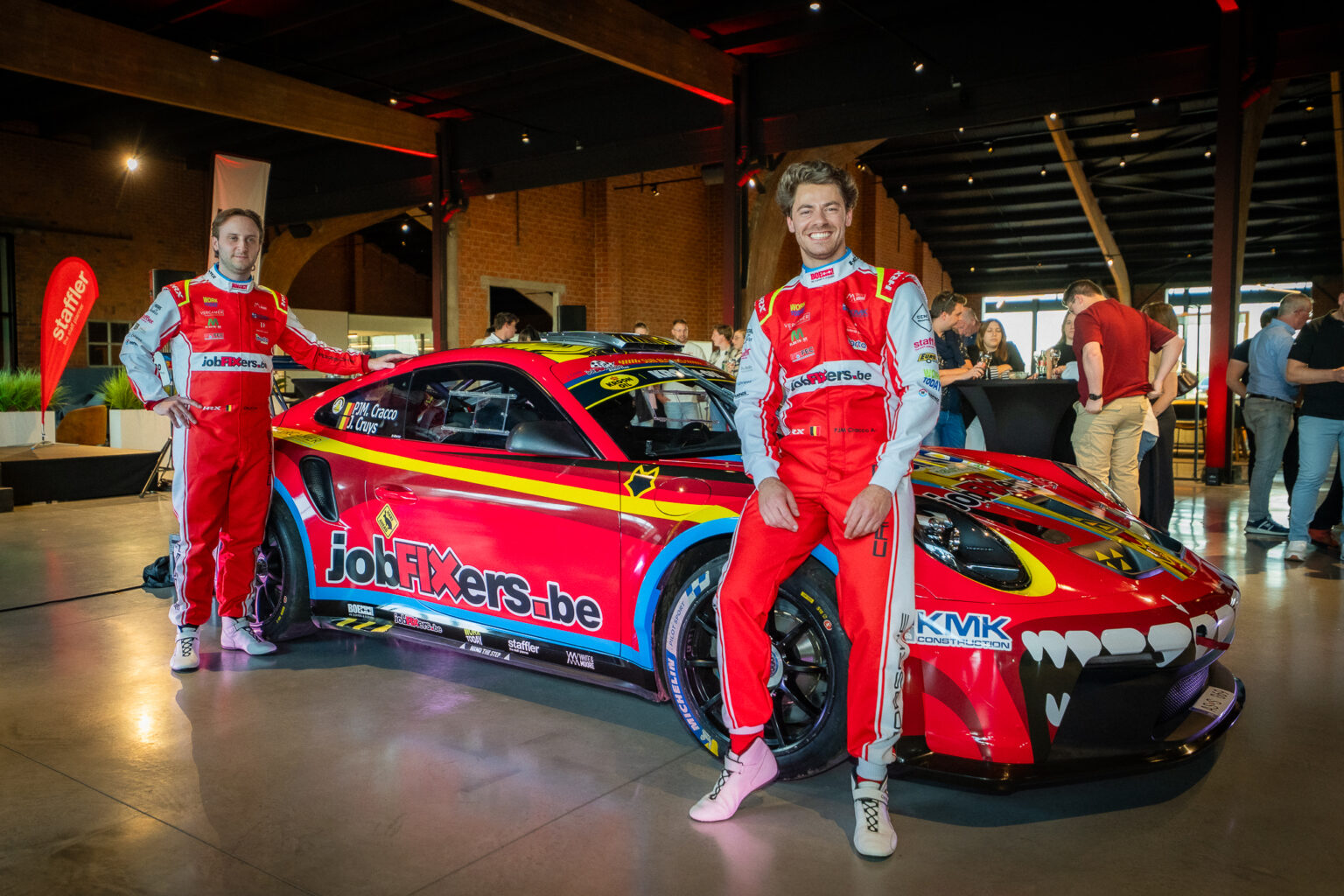 PJM Cracco presenteert de nieuwe livery op zijn Porsche 992 Rally GT ...